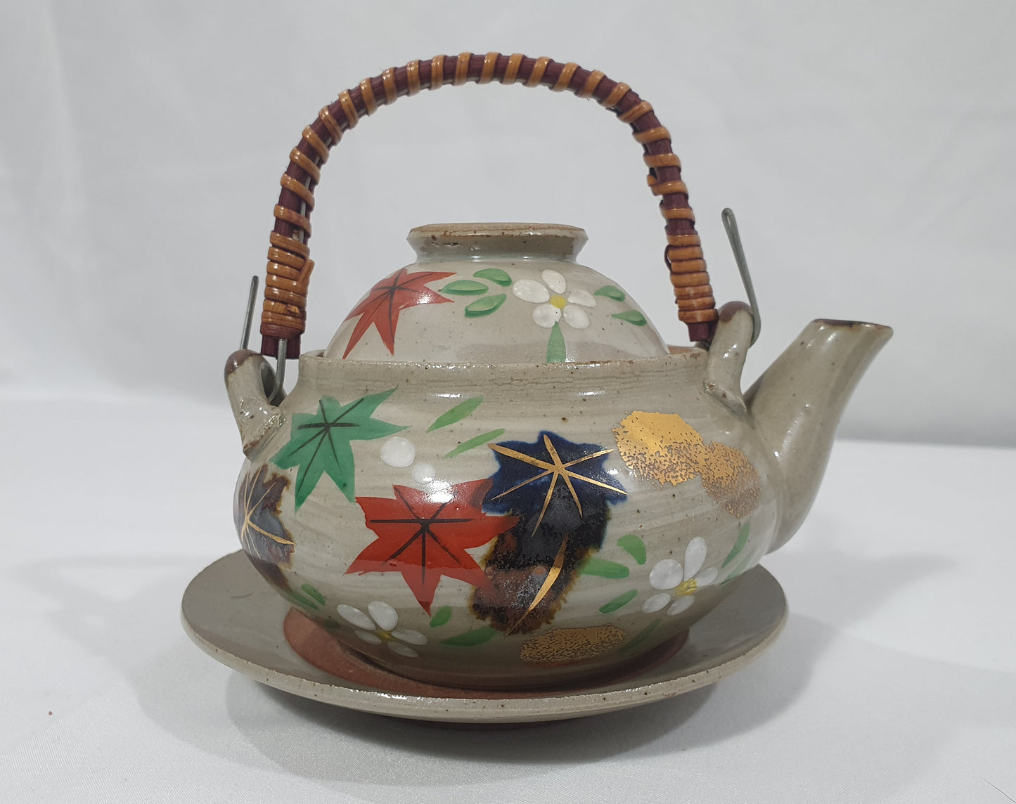 Vintage Japanese Dobinmushi Set with Hand painted maple leaf design