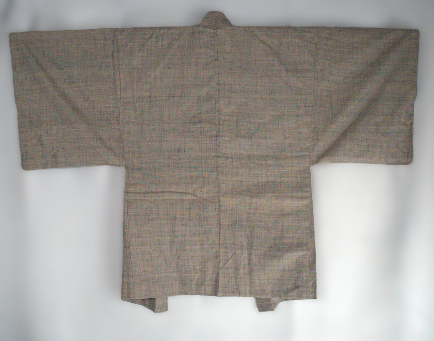 Vintage Men’s Japanese Haori Silk Jacket – Oshima Tsumugi – Rare "Kamawanu" Rebus Lining